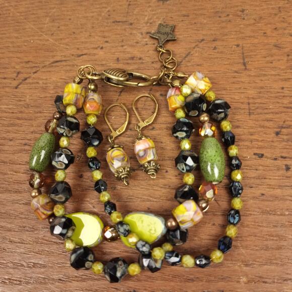 HANDMADE Triple Confetti Bracelet & Earrings - Picture 2 of 7